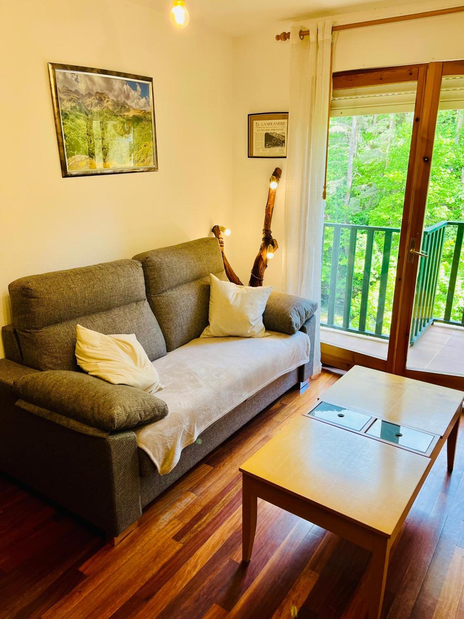 El Refugio De La Ardilla, Apartamento Canfranc-Estacion Екстериор снимка